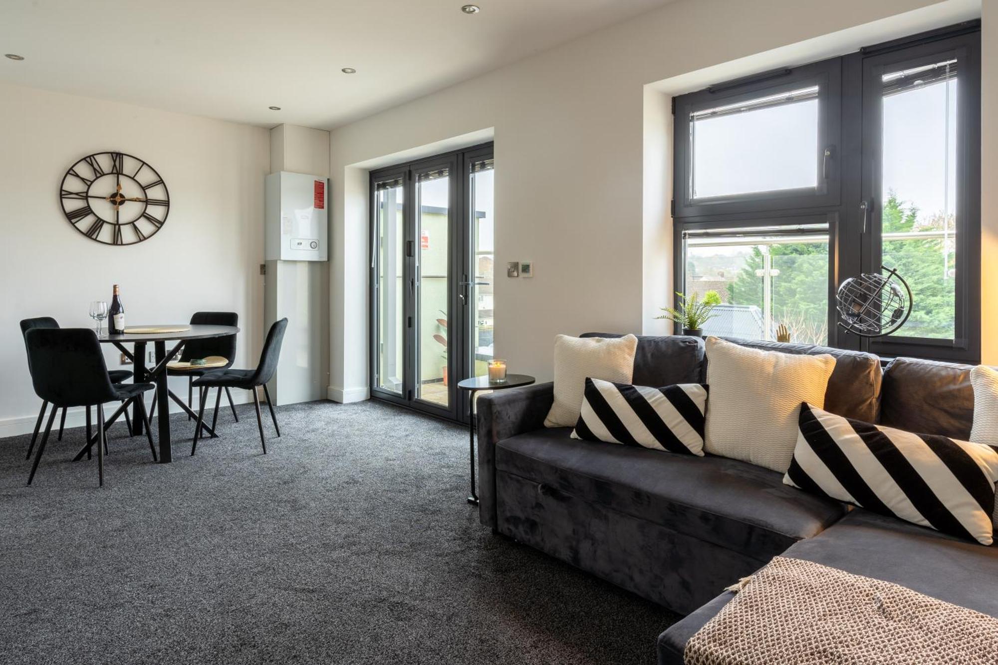 Modern 2-Bed Apartment With Balcony, Close To Oxford City Centre With Free Parking Zewnętrze zdjęcie