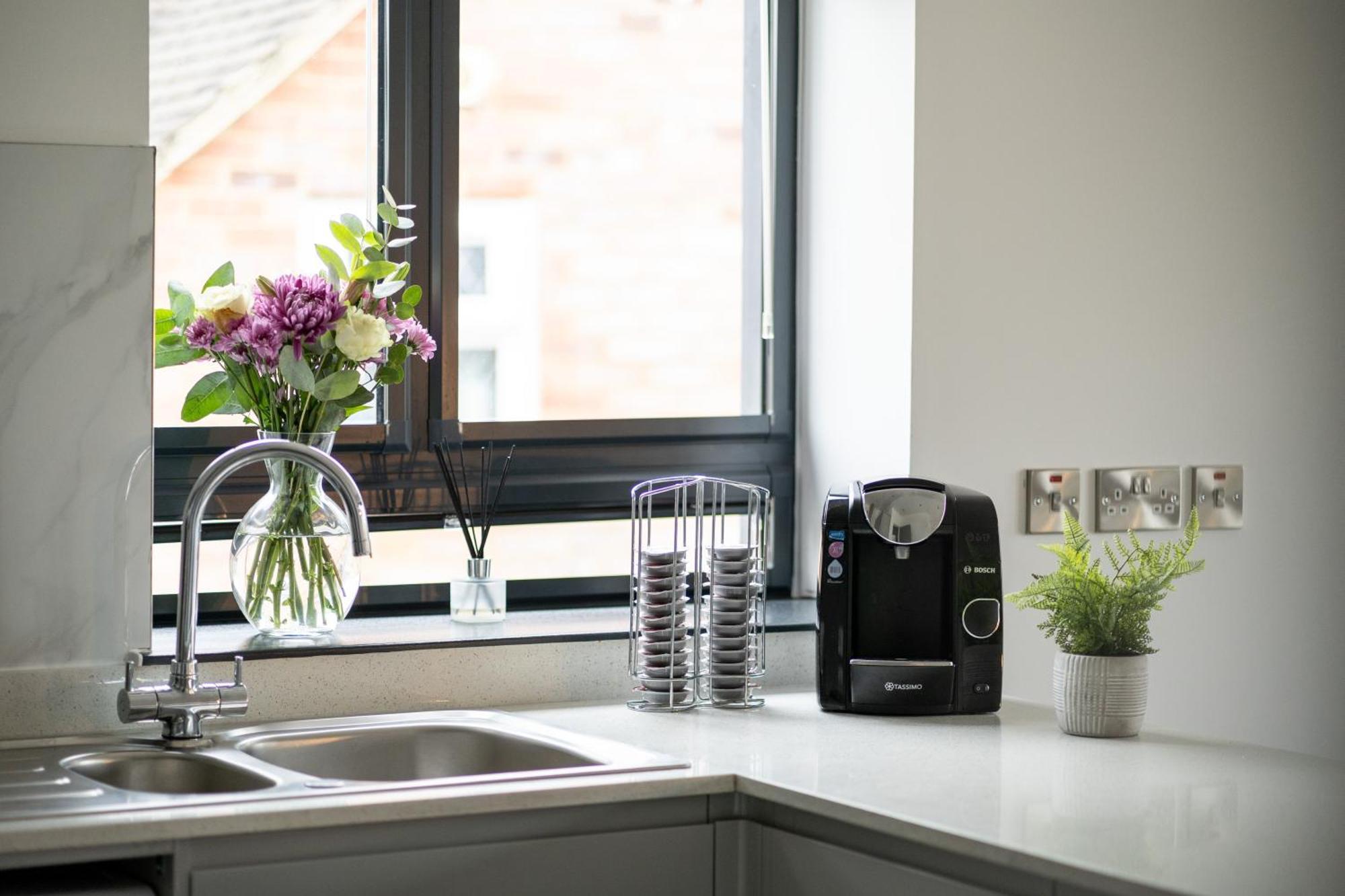 Modern 2-Bed Apartment With Balcony, Close To Oxford City Centre With Free Parking Zewnętrze zdjęcie